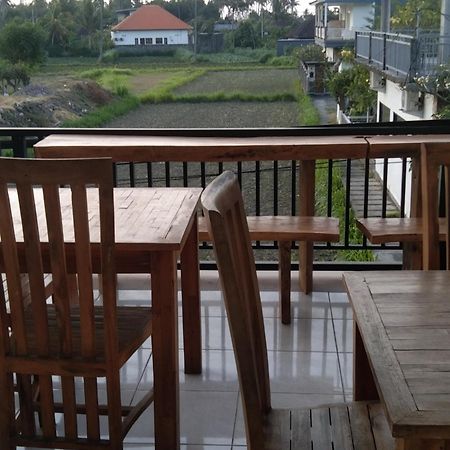 Mesari Homestay & Warung アメッド エクステリア 写真