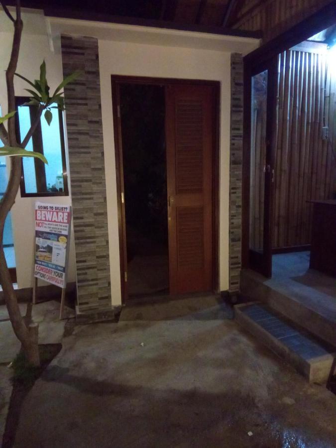 Mesari Homestay & Warung アメッド エクステリア 写真