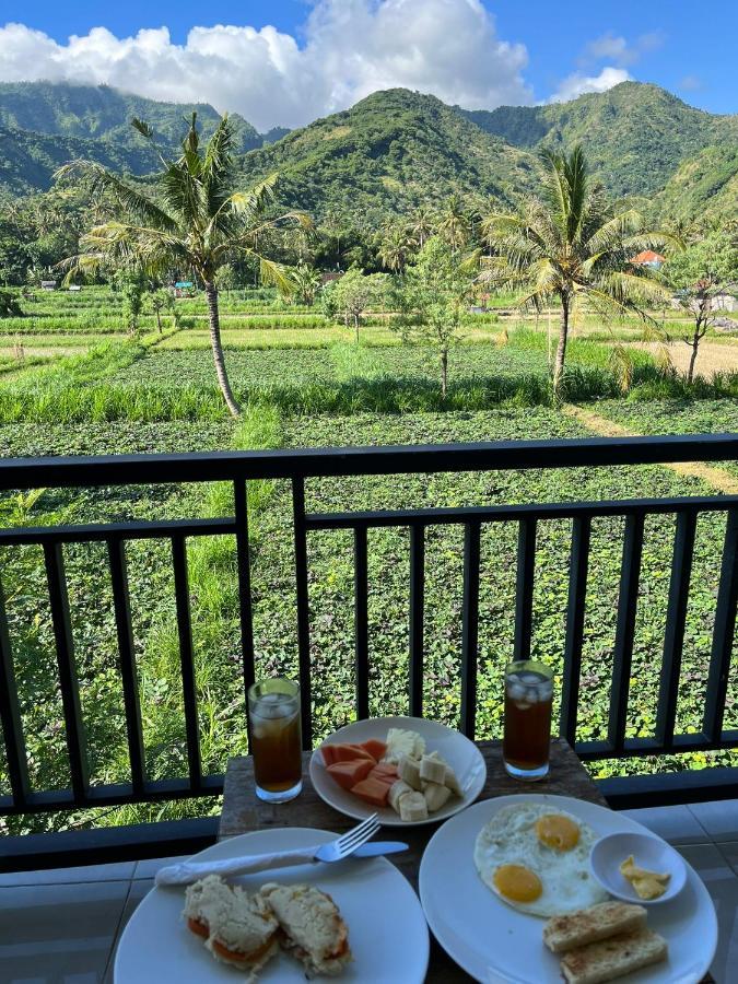 Mesari Homestay & Warung アメッド エクステリア 写真