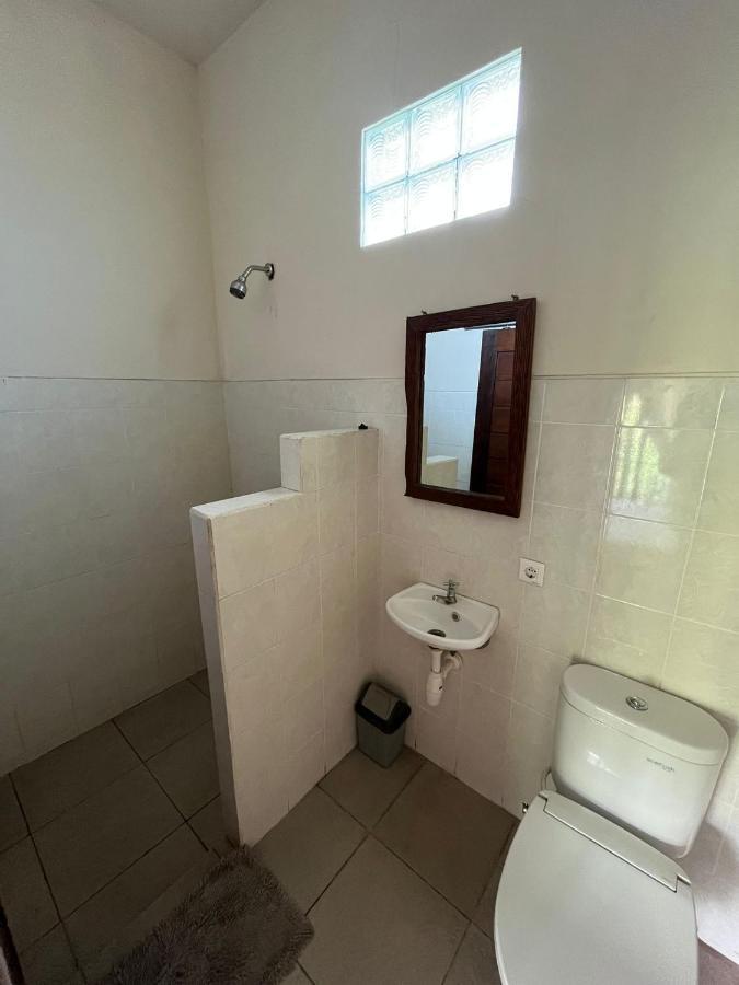 Mesari Homestay & Warung アメッド エクステリア 写真