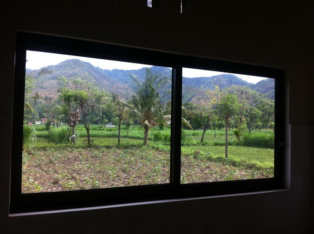 Mesari Homestay & Warung アメッド エクステリア 写真