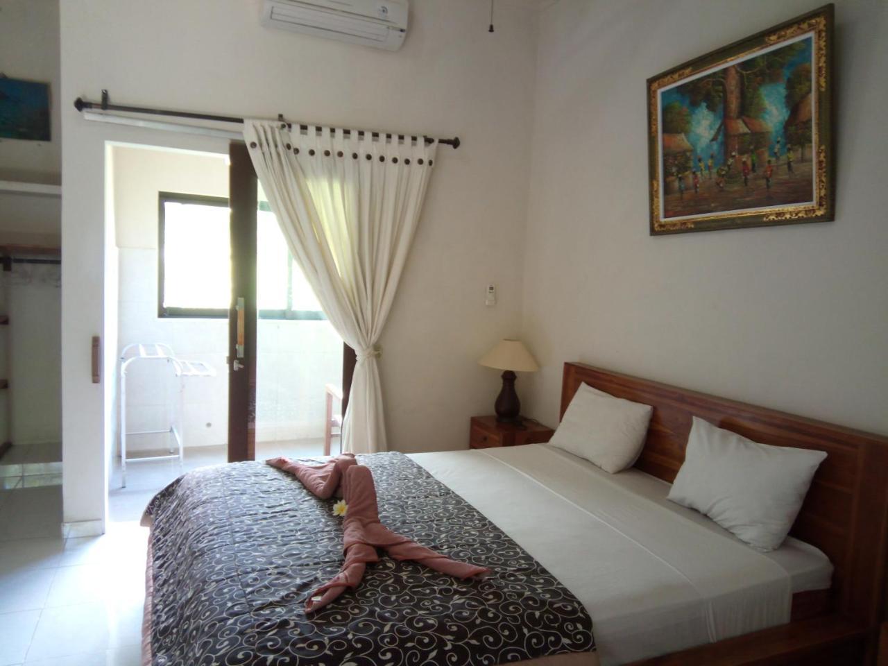Mesari Homestay & Warung アメッド エクステリア 写真
